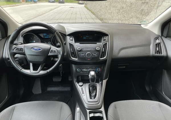 Ford Focus cena 33900 przebieg: 184000, rok produkcji 2015 z Będzin małe 79